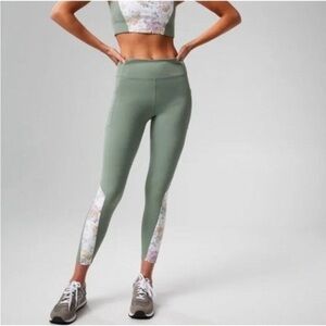 Tuckernuck Meadow Green/Chintz High Rise Compression Leggings SZ M EUC